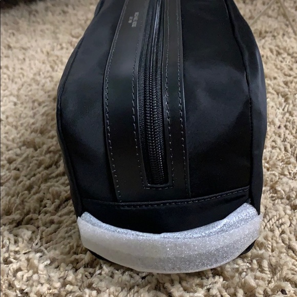 Michael Kors Weekender & Toiletry Bag - Picture 7 of 9